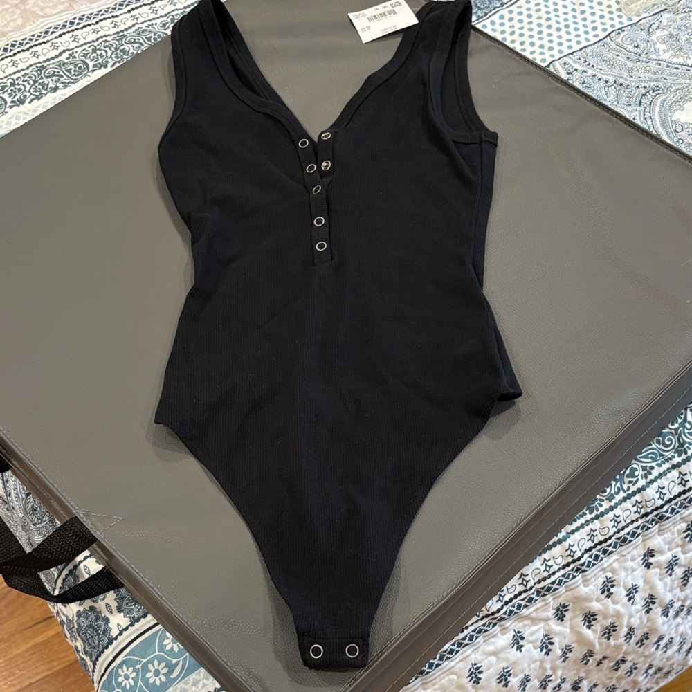 🎈5 for $15🎈American Eagle Outfitters XS Black Thong  Bodysuit